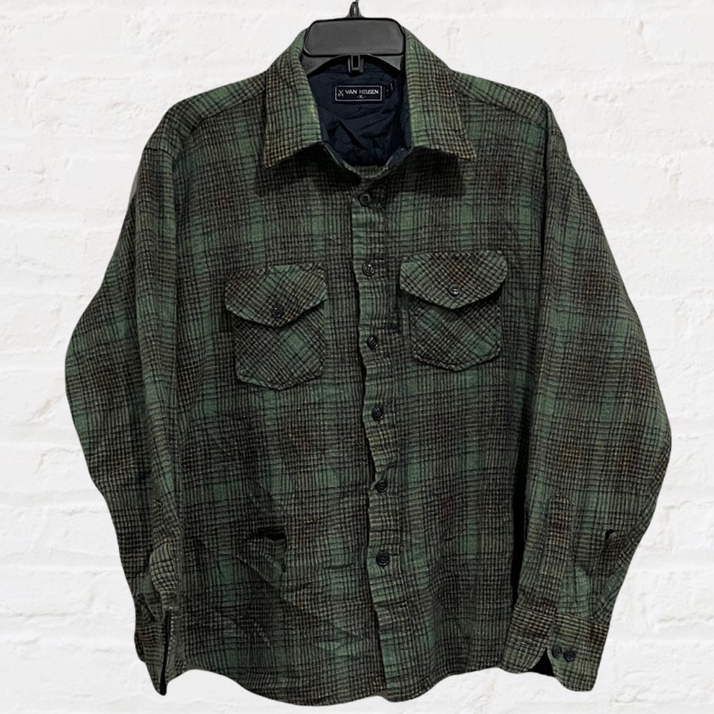Vintage Van Heusen Long‎ Sleeve Flannel, Men’s sz Large